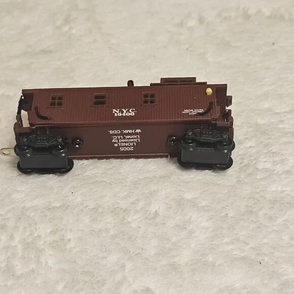 Hallmark Lionel Train No. 714 Boxcar & No. 717 Caboose Ornaments Lot of 2 - Picture 10 of 16